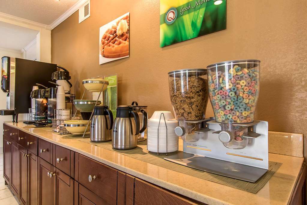 Quality Inn Cleveland Étterem fotó
